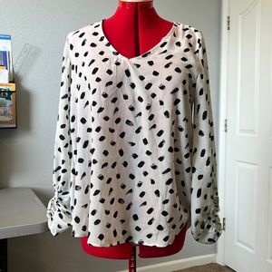 new Perfectly Priscilla sz L 3/4 sleeve Blk spotted blouse  as shown